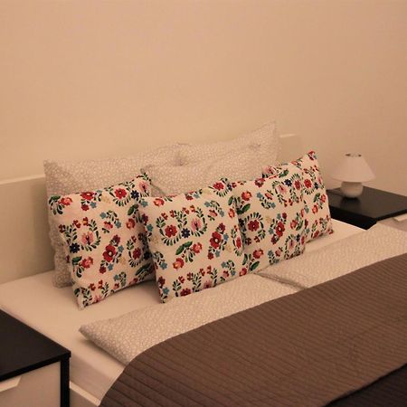 Duna Szecsi Apartman Budapest Exterior foto